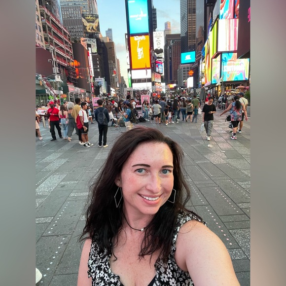 Meet your Posher, Hannah - Picture 4 of 7